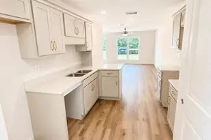 901 Rentz Ave, Pensacola, FL 32507 - Photo 4