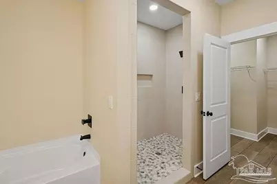 4913 Hickory Shores Blvd, Gulf Breeze, FL 32563 - Photo 4