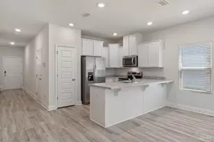 6351 Grove Park Dr, Pensacola, FL 32504 - Photo 10