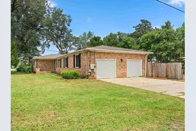 7200 Tippin Ave, Pensacola, FL 32504 - Photo 2