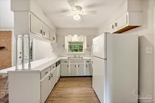 1825 Sandra Dr, Pensacola, FL 32506 - Photo 16