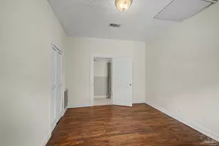 411 W Gadsden St, Pensacola, FL 32501 - Photo 20