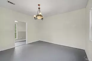 411 W Gadsden St, Pensacola, FL 32501 - Photo 8