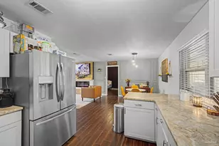 7110 Peninsula Dr, Pensacola, FL 32526 - Photo 16
