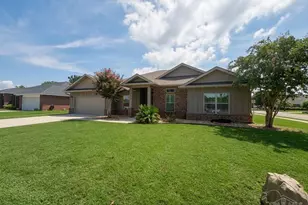 1521 Woodlawn Way, Gulf Breeze, FL 32563 - Photo 2