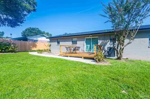 517 Ronda St, Pensacola, FL 32534 - Photo 6