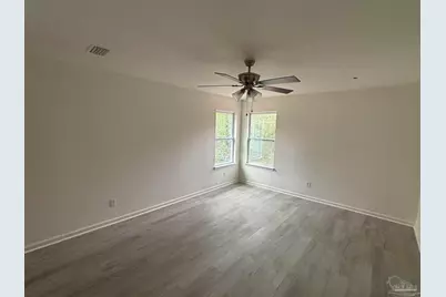 5589 Santa Monica St, Milton, FL 32583 - Photo 10