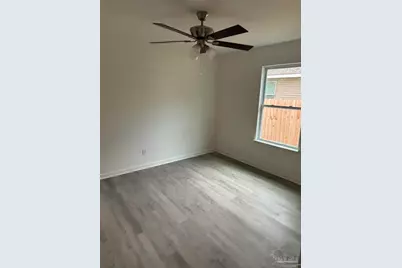 5589 Santa Monica St, Milton, FL 32583 - Photo 6