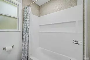 200 Holmes Ave, Pensacola, FL 32507 - Photo 22
