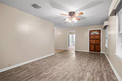 32 Bertram St, Pensacola, FL 32506 - Photo 6