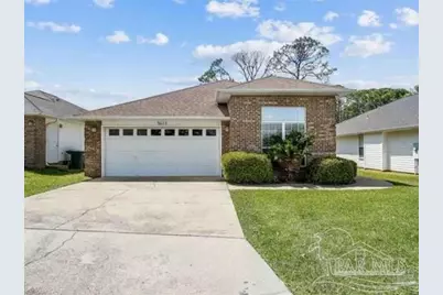 4613 Isles Dr, Pensacola, FL 32507 - Photo 2