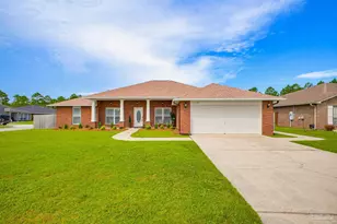 1019 Blackhawk Ct, Pensacola, FL 32506 - Photo 2
