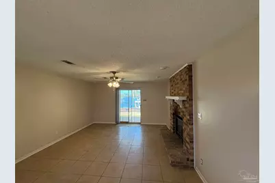 7098 W Gardner St, Milton, FL 32583 - Photo 4