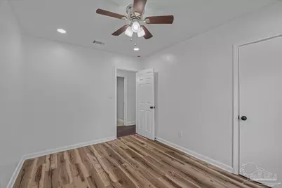 9 Linda St, Pensacola, FL 32506 - Photo 32
