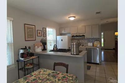 1341 Fairchild St, Pensacola, FL 32504 - Photo 8