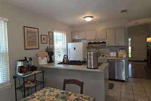 1341 Fairchild St, Pensacola, FL 32504 - Photo 8