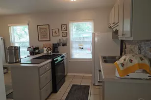 1341 Fairchild St, Pensacola, FL 32504 - Photo 6