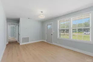 525 Pelham Rd, Pensacola, FL 32507 - Photo 6