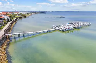 122 Baybridge Dr, Gulf Breeze, FL 32561 - Photo 40