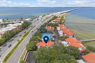 122 Baybridge Dr, Gulf Breeze, FL 32561 - Photo 4