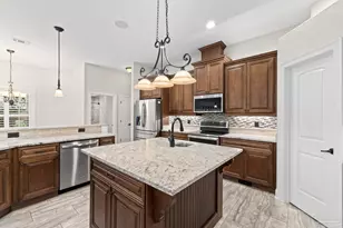 5180 Sandy Shores Dr, Gulf Breeze, FL 32563 - Photo 10
