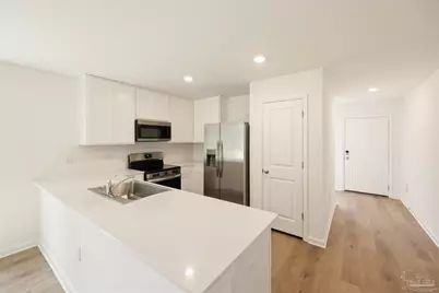 1004 Sandhills Lane, Cantonment, FL 32533 - Photo 16