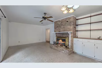 2 Manor Dr, Pensacola, FL 32507 - Photo 8