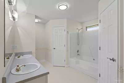2028 Peregrine Ct, Pensacola, FL 32506 - Photo 24