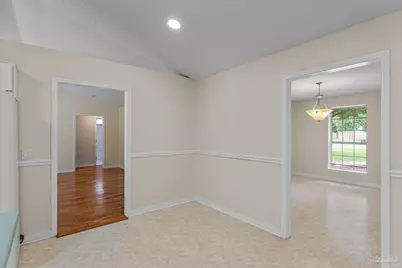 2028 Peregrine Ct, Pensacola, FL 32506 - Photo 12