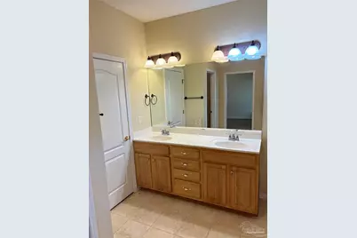 1406 E Scott St, Pensacola, FL 32503 - Photo 12