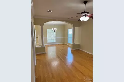 1406 E Scott St, Pensacola, FL 32503 - Photo 2