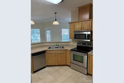 1406 E Scott St, Pensacola, FL 32503 - Photo 6