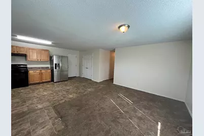 8921 Camshire Cir, Pensacola, FL 32507 - Photo 6