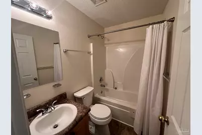 8921 Camshire Cir, Pensacola, FL 32507 - Photo 16