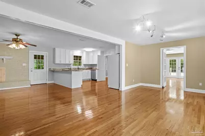 3231 Dunaway Ln, Pensacola, FL 32526 - Photo 4