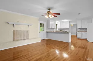 3231 Dunaway Ln, Pensacola, FL 32526 - Photo 14