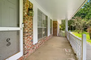 3231 Dunaway Ln, Pensacola, FL 32526 - Photo 2