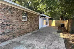 451 E 10 Mile Rd, Pensacola, FL 32534 - Photo 38