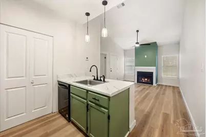 501 E Burgess Rd #F7, Pensacola, FL 32504 - Photo 4