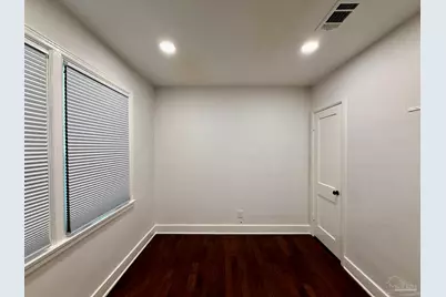 2050 N 13th Ave, Pensacola, FL 32503 - Photo 14