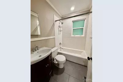2050 N 13th Ave, Pensacola, FL 32503 - Photo 12