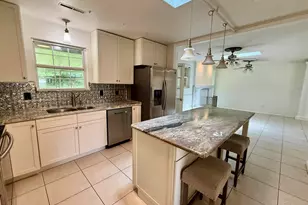 204 Nandina Rd, Gulf Breeze, FL 32561 - Photo 4