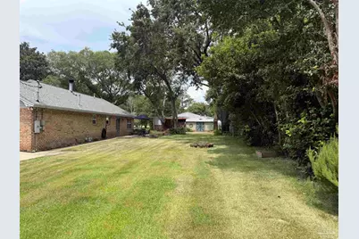 30 Gilmore Dr, Gulf Breeze, FL 32561 - Photo 8