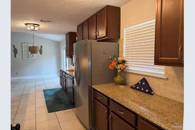 30 Gilmore Dr, Gulf Breeze, FL 32561 - Photo 14