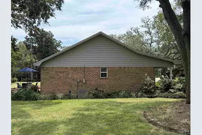 30 Gilmore Dr, Gulf Breeze, FL 32561 - Photo 4