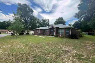5693 Chanterelle Cir, Milton, FL 32583 - Photo 2