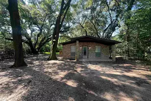 5859 Mapleton St, Milton, FL 32583 - Photo 1