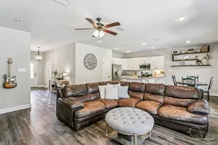 5735 Maggie Rose Cir, Milton, FL 32570 - Photo 12