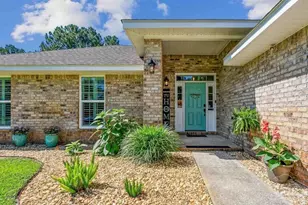 6977 Flintwood St, Navarre, FL 32566 - Photo 2