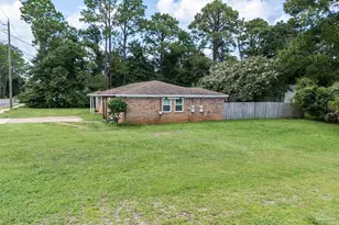 2422 Eliasberg St, Pensacola, FL 32507 - Photo 4